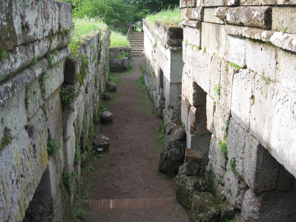 tombe-etrusche-vialetto